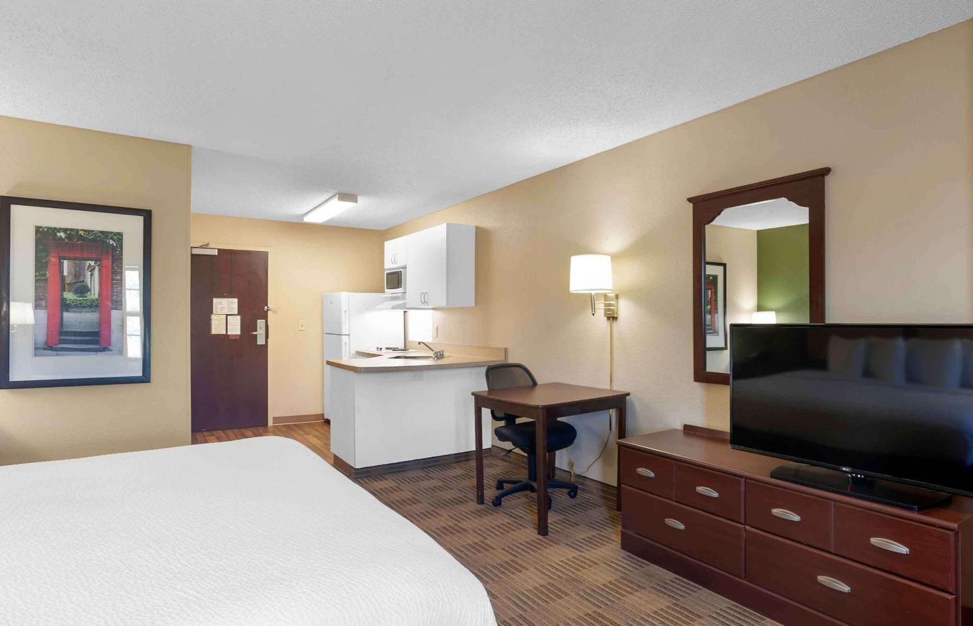 Extended Stay America Suites - Detroit - Metropolitan Airport Romulus Esterno foto