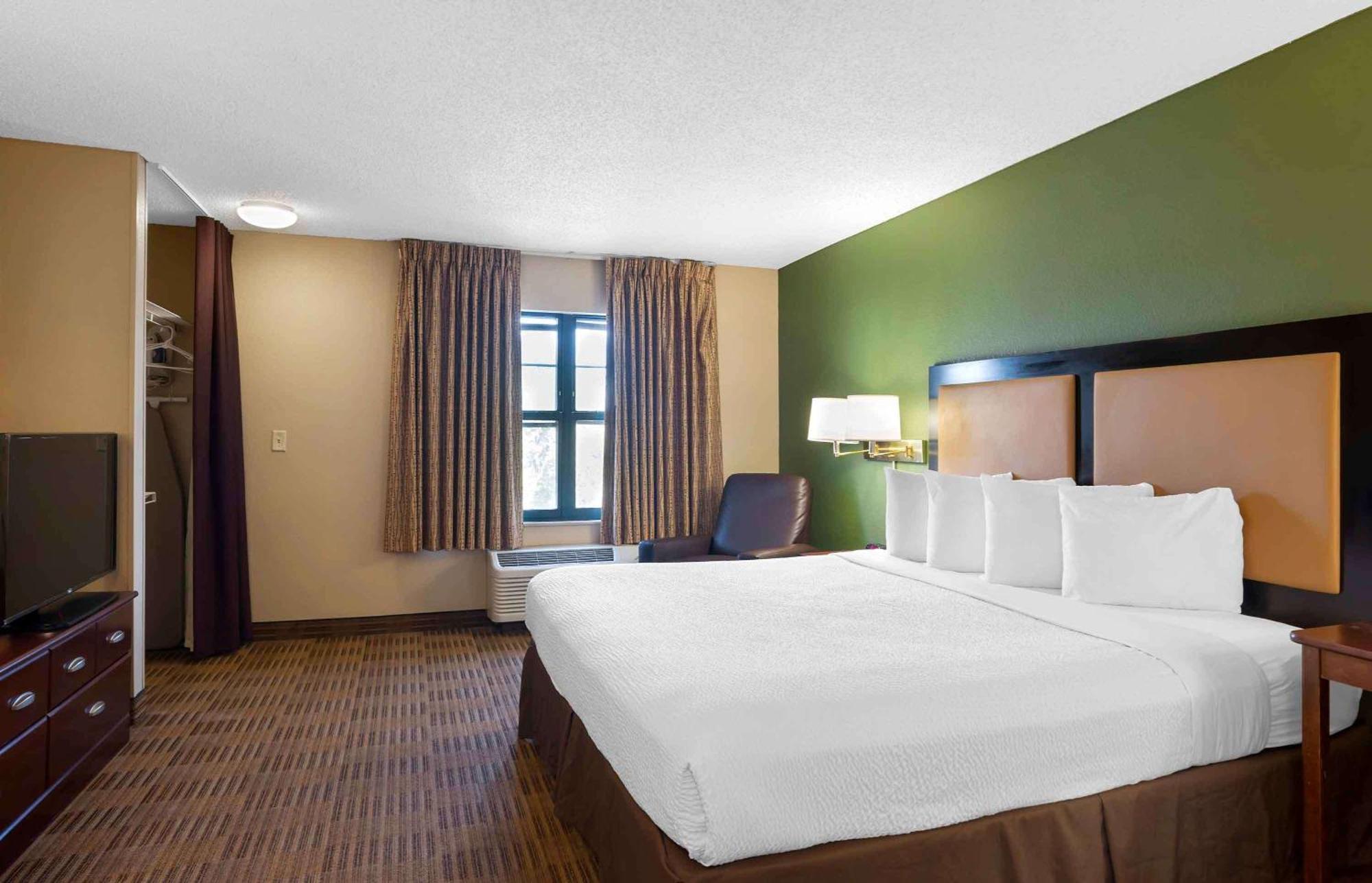 Extended Stay America Suites - Detroit - Metropolitan Airport Romulus Esterno foto