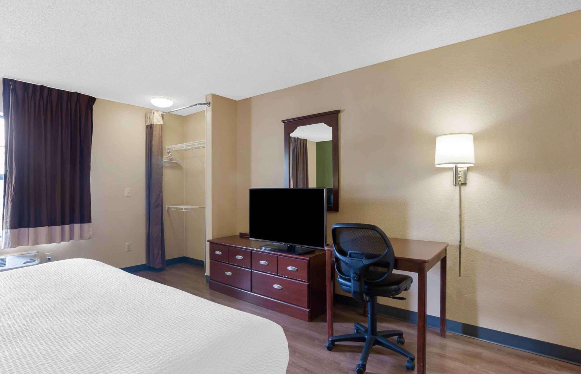 Extended Stay America Suites - Detroit - Metropolitan Airport Romulus Esterno foto