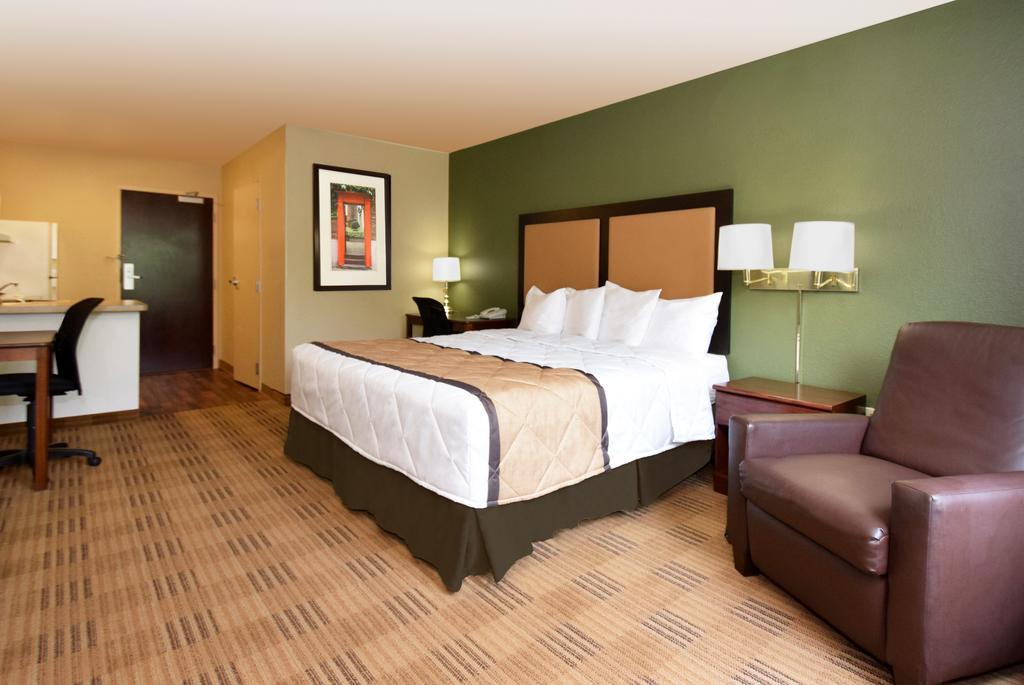 Extended Stay America Suites - Detroit - Metropolitan Airport Romulus Esterno foto