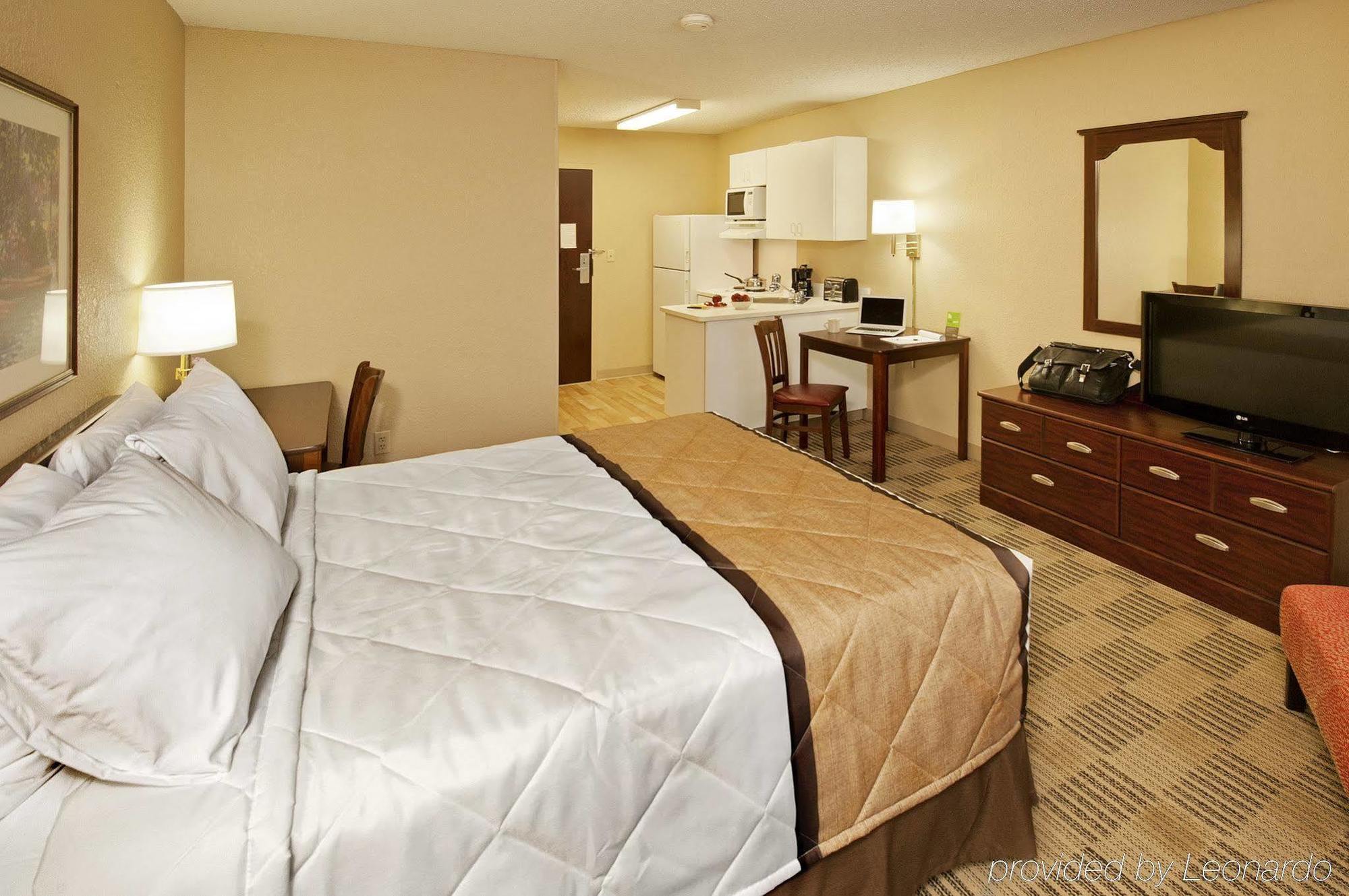 Extended Stay America Suites - Detroit - Metropolitan Airport Romulus Esterno foto