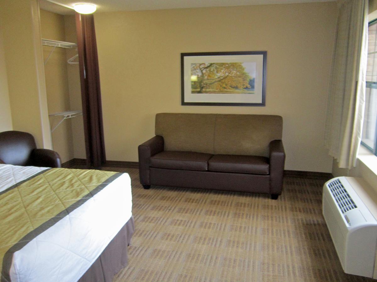 Extended Stay America Suites - Detroit - Metropolitan Airport Romulus Esterno foto